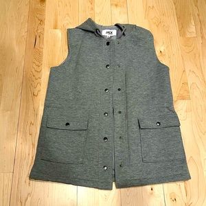 Comfy grey vest
